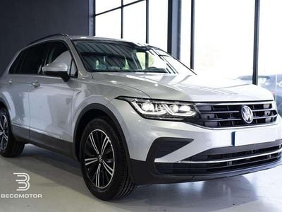 Usado VW Tiguan Life 122 CV (89 kW) 2023 Gris SUV