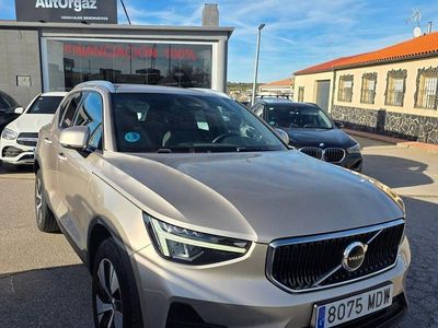 Usado Volvo XC40 Core 163 CV (119 kW) 2023 Marrón SUV
