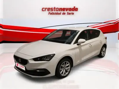 Usado Seat Leon Style 115 CV (84 kW) 2021 Blanco