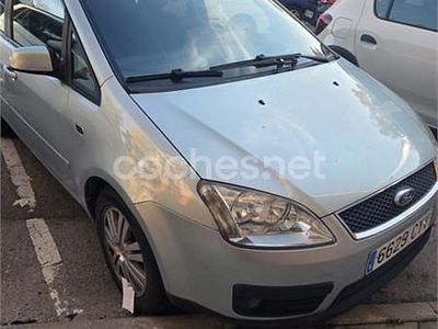Gris / plata Usado 2004 Ford C-MAX Ghia Monovolumen | 2900 € (Un poco caro)
