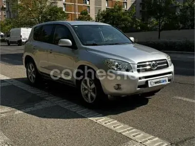 Usado Toyota RAV4 Sol 152 CV (111 kW) 2007 Gris / plata SUV
