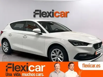 Usado Seat Leon Style 110 CV (80 kW) 2024 Blanco