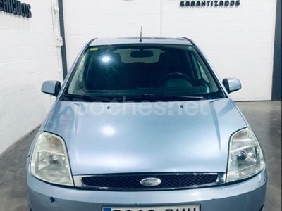 Azul Usado 2005 Ford Fiesta Berlina | 2750 € (Precio justo)
