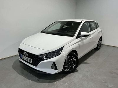 Begagnad Hyundai i20 101 HK (74 kW) 2021 Vit Halvkombi