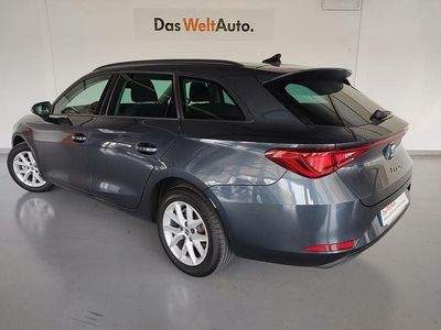 Usado Seat Leon ST Style 130 CV (95 kW) 2021 Gris plata Familiar
