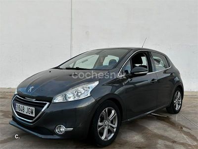 Usado Peugeot 208 Active 92 CV (67 kW) 2015 Gris / plata Utilitario