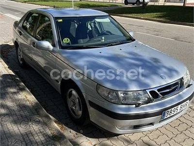 Gris / plata Usado 2001 Saab 9-5 Berlina | 4000 €