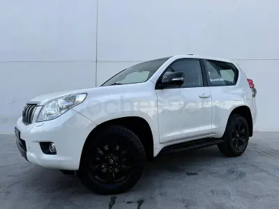 Używany Toyota Land Cruiser 173 KM (127 kW) 2010 Biały SUV