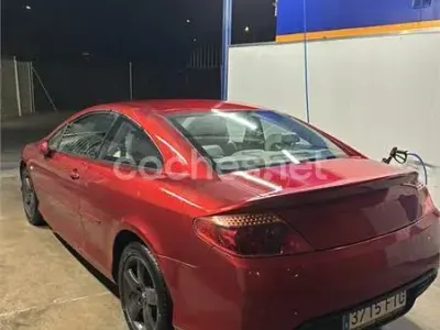Usado Peugeot 407 Coupe 163 CV (119 kW) 2007 Rojo Coupe