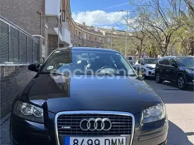 Usado Audi A3 Ambiente 140 CV (102 kW) 2005 Negro Utilitario