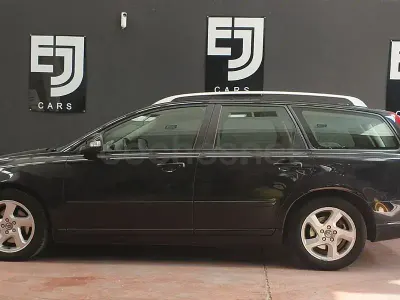 Begagnad Volvo V50 Business Edition 150 HK (110 kW) 2011 Svart Kombi