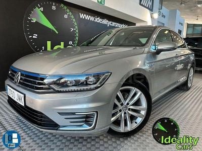 Usado VW Passat GTE 218 CV (160 kW) 2016 Gris / plata Berlina