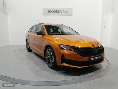 Naranja Usado 2025 Skoda Octavia SportLine Familiar | 36.500 € (Caro)