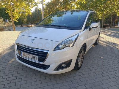 Usado Peugeot 5008 Allure 120 CV (88 kW) 2016 Blanco Monovolumen
