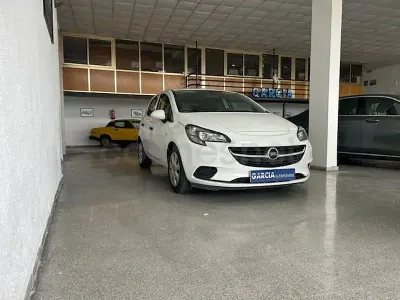 Usado Opel Corsa Selective 95 CV (69 kW) 2017 Blanco Utilitario