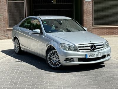 Usado Mercedes C220 170 CV (125 kW) 2011 Gris / plata Berlina