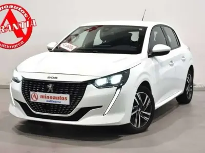 Usado Peugeot 208 Allure 102 CV (75 kW) 2020 Blanco Utilitario