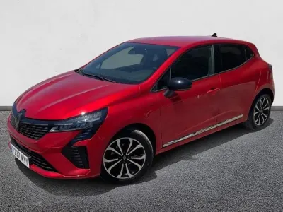 Usado Renault Clio Techno 90 CV (66 kW) 2025 Utilitario