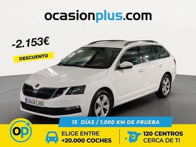 Usado Skoda Octavia Ambition 116 CV (85 kW) 2020 Blanco Familiar