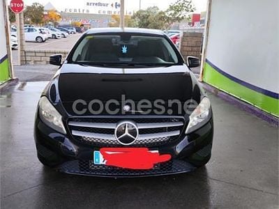 Begagnad Mercedes A180 Urban 109 HK (80 kW) 2013 Svart Sedan