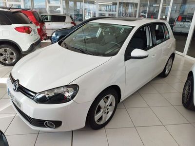 Usado VW Golf VII Advance 105 CV (77 kW) 2012 Blanco