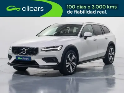 Usado Volvo V60 CC Pro 197 CV (144 kW) 2021 Blanco Familiar