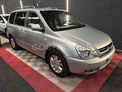 Usado Kia Carnival EX 185 CV (136 kW) 2006 Beige Monovolumen