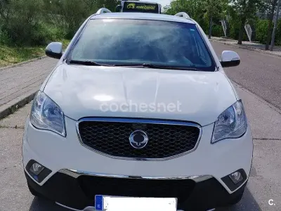 Usado SsangYong Korando Premium Plus 149 CV (109 kW) 2012 Blanco SUV