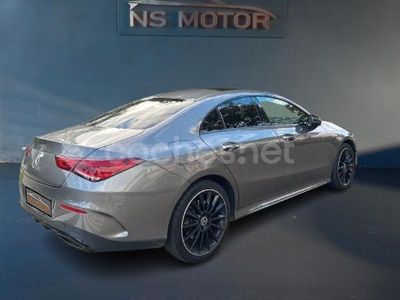 Gris / plata Usado 2021 Mercedes CLA250e Berlina | 31.900 € (Un poco caro)