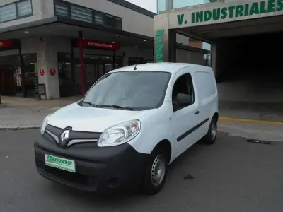 Usado Renault Kangoo 80 CV (58 kW) 2021 Blanco Monovolumen