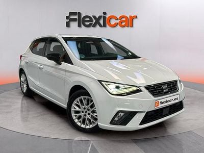 Usado Seat Ibiza FR 110 CV (80 kW) 2023 Blanco Utilitario