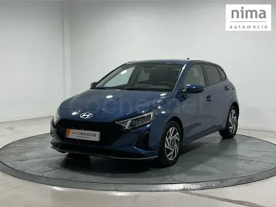 Usado Hyundai i20 100 CV (73 kW) 2024 Azul Utilitario