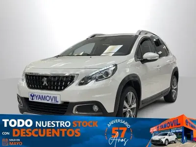 Usado Peugeot 2008 Allure 110 CV (80 kW) 2019 Blanco SUV