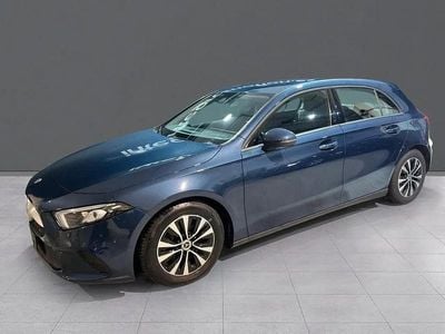 Usado Mercedes A180 115 HP (84 kW) 2021 Azul
