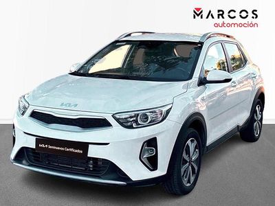 Usado Kia Stonic 100 CV (73 kW) 2024 Blanco SUV