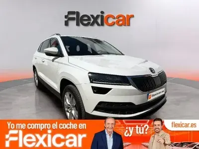 Usado Skoda Karoq Ambition 110 CV (80 kW) 2021 Blanco SUV