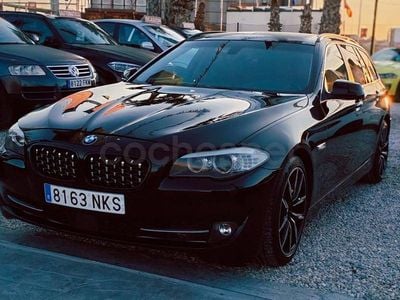 Käytetty BMW 530 Sport Line 258 HP (189 kW) 2012 Musta Farmari
