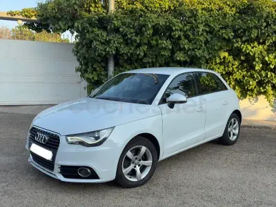 Usado Audi A1 Sportback Ambition 105 CV (77 kW) 2012 Blanco Utilitario