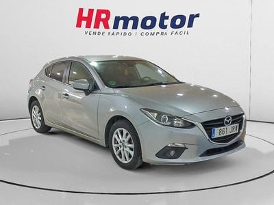 Usado Mazda 3 Luxury 106 CV (77 kW) 2016 Rojo Utilitario