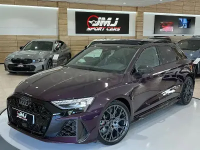 Usado Audi RS3 Premium 400 CV (294 kW) 2025 Violeta / lila Berlina