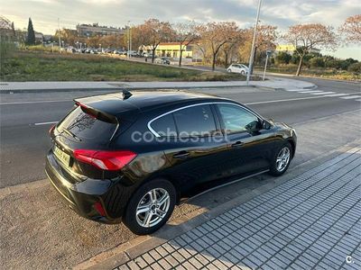Käytetty Ford Focus Active 120 HP (88 kW) 2018 Musta Sedan