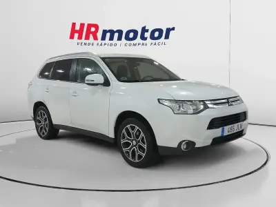 Usado Mitsubishi Outlander Motion 150 CV (110 kW) 2016 Blanco SUV