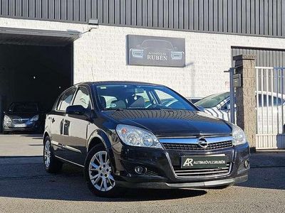 Negro Usado 2009 Opel Astra Cosmo Utilitario | 4499 € (Un poco caro)