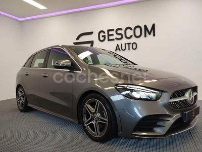 Usado Mercedes B200 136 CV (100 kW) 2019 Gris / plata Monovolumen