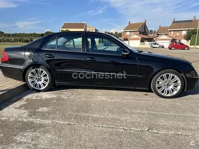 Usado Mercedes E280 Avantgarde 190 CV (139 kW) 2008 Negro Berlina