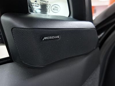 Negro Usado 2023 Land Rover Range Rover SE Dynamic SUV | 98.990 €