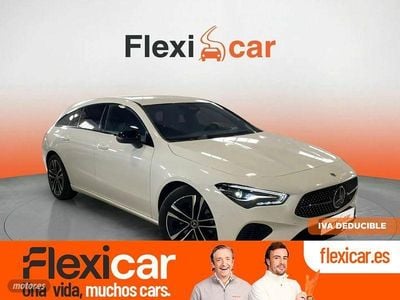 Usado Mercedes CLA200 Shooting Brake 150 CV (110 kW) 2023 Blanco Familiar