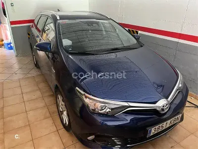 Usado Toyota Auris Hybrid