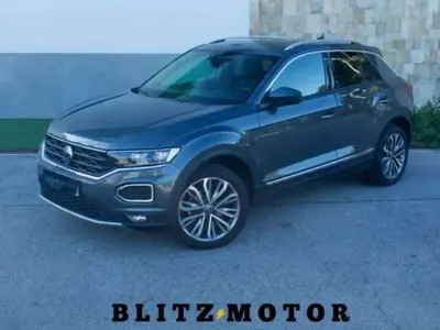 Usado VW T-Roc Advance 150 CV (110 kW) 2022 Gris SUV