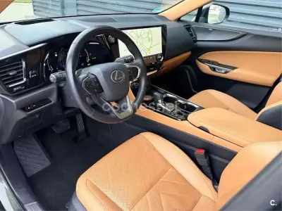 Usado Lexus NX350h Executive Line 242 CV (177 kW) 2023 Verde SUV